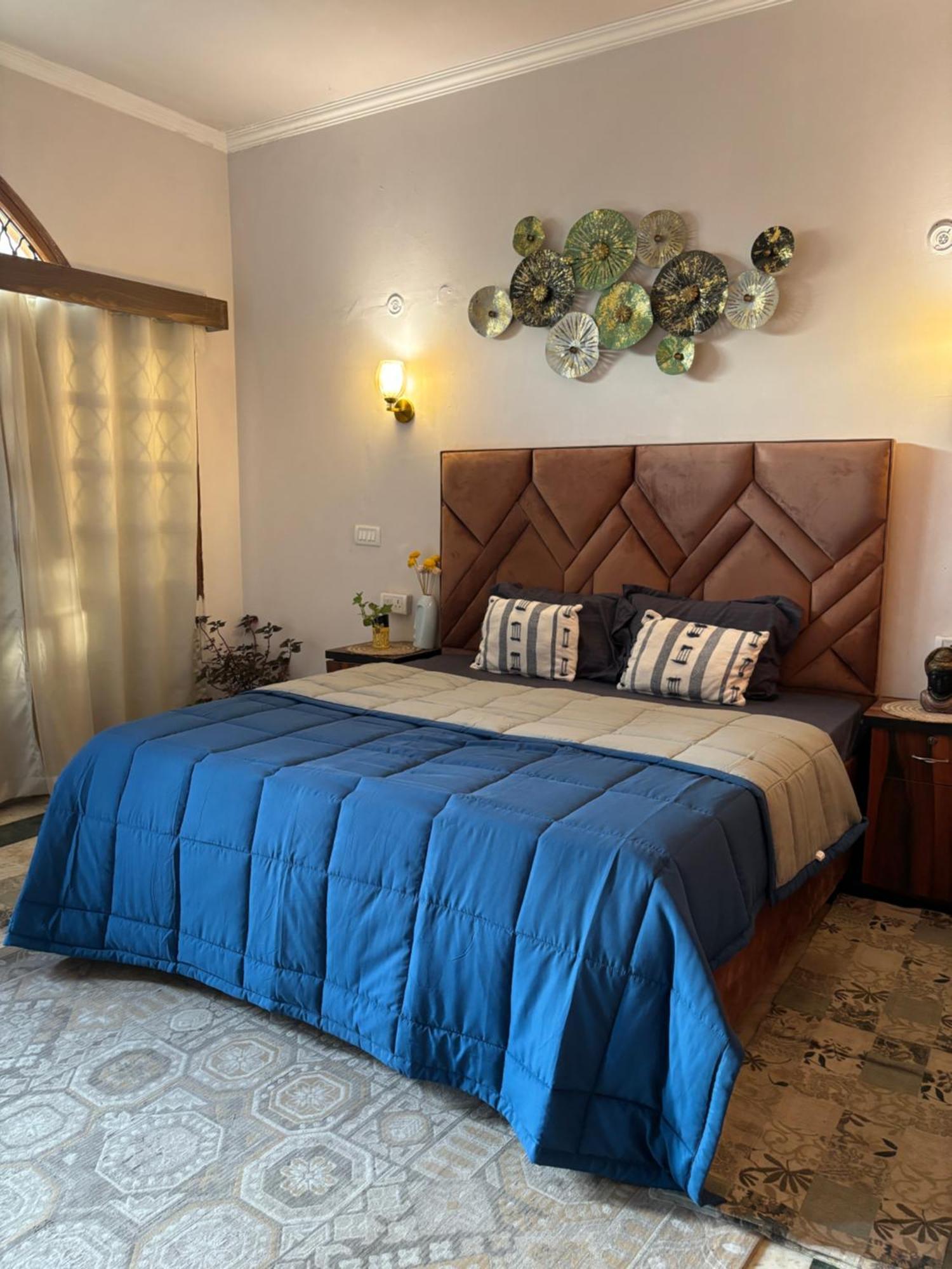 Atharva'S Homestay By Goaround Homes - Nehru Enclave Metro, South Delhi New Delhi Buitenkant foto
