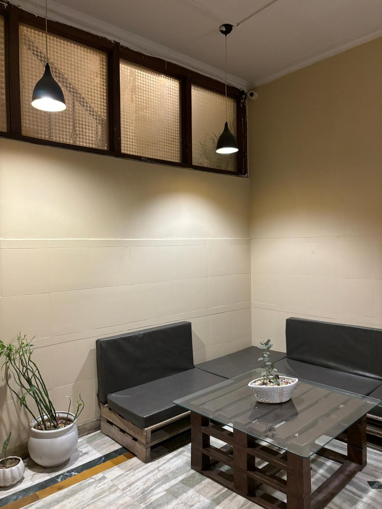 Atharva'S Homestay By Goaround Homes - Nehru Enclave Metro, South Delhi New Delhi Buitenkant foto