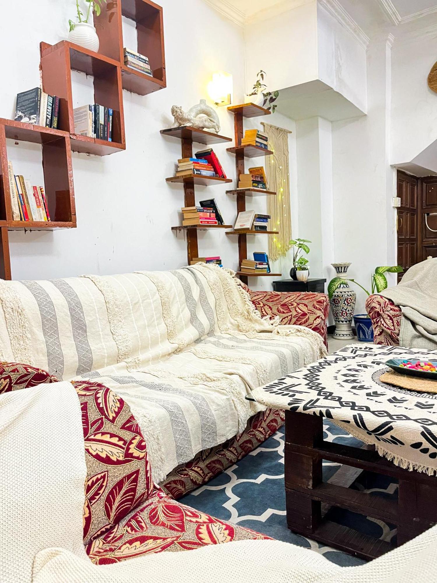 Atharva'S Homestay By Goaround Homes - Nehru Enclave Metro, South Delhi New Delhi Buitenkant foto