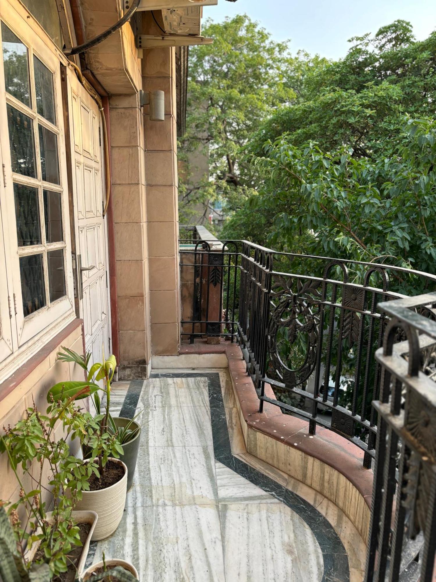 Atharva'S Homestay By Goaround Homes - Nehru Enclave Metro, South Delhi New Delhi Buitenkant foto