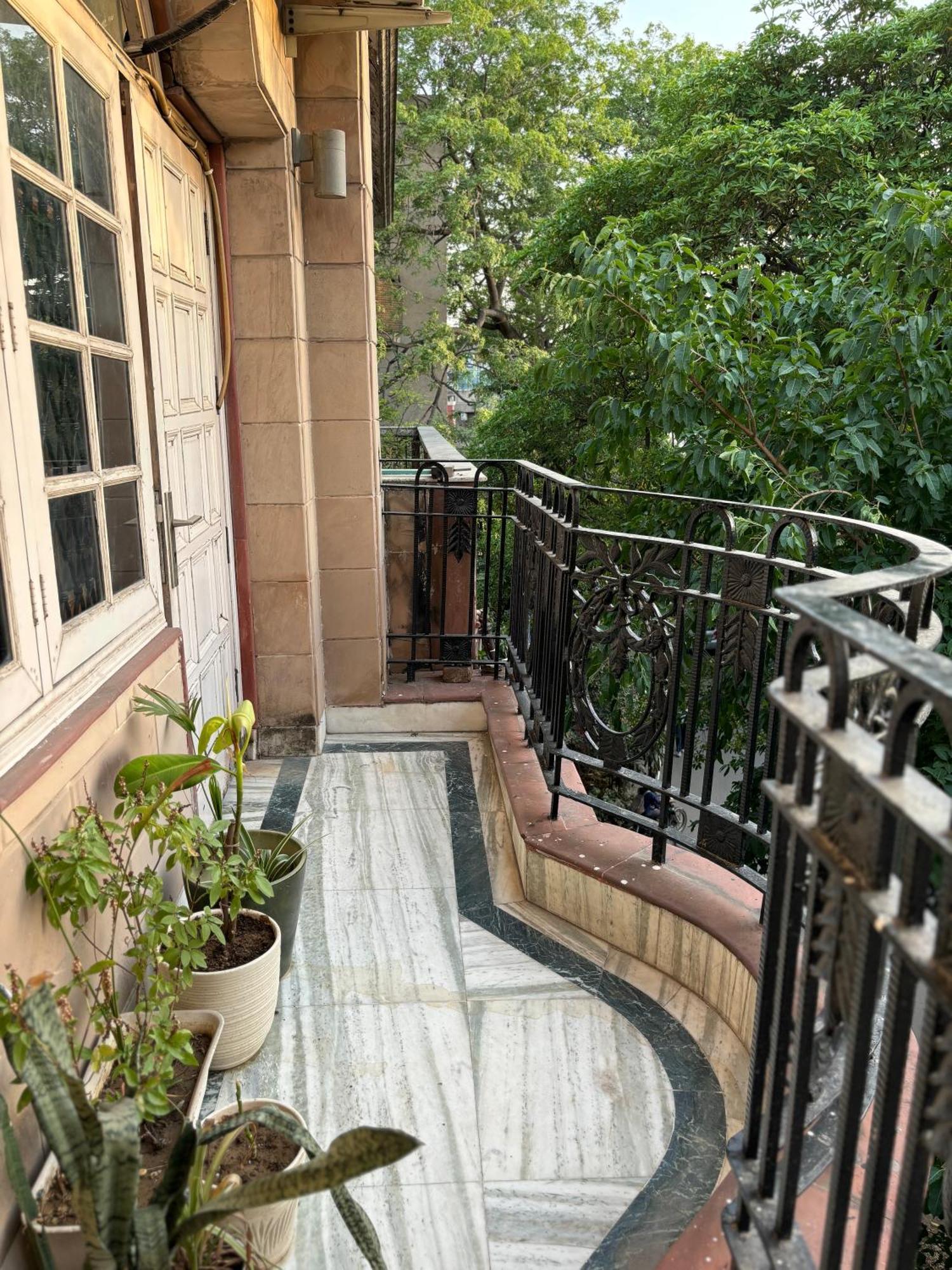 Atharva'S Homestay By Goaround Homes - Nehru Enclave Metro, South Delhi New Delhi Buitenkant foto
